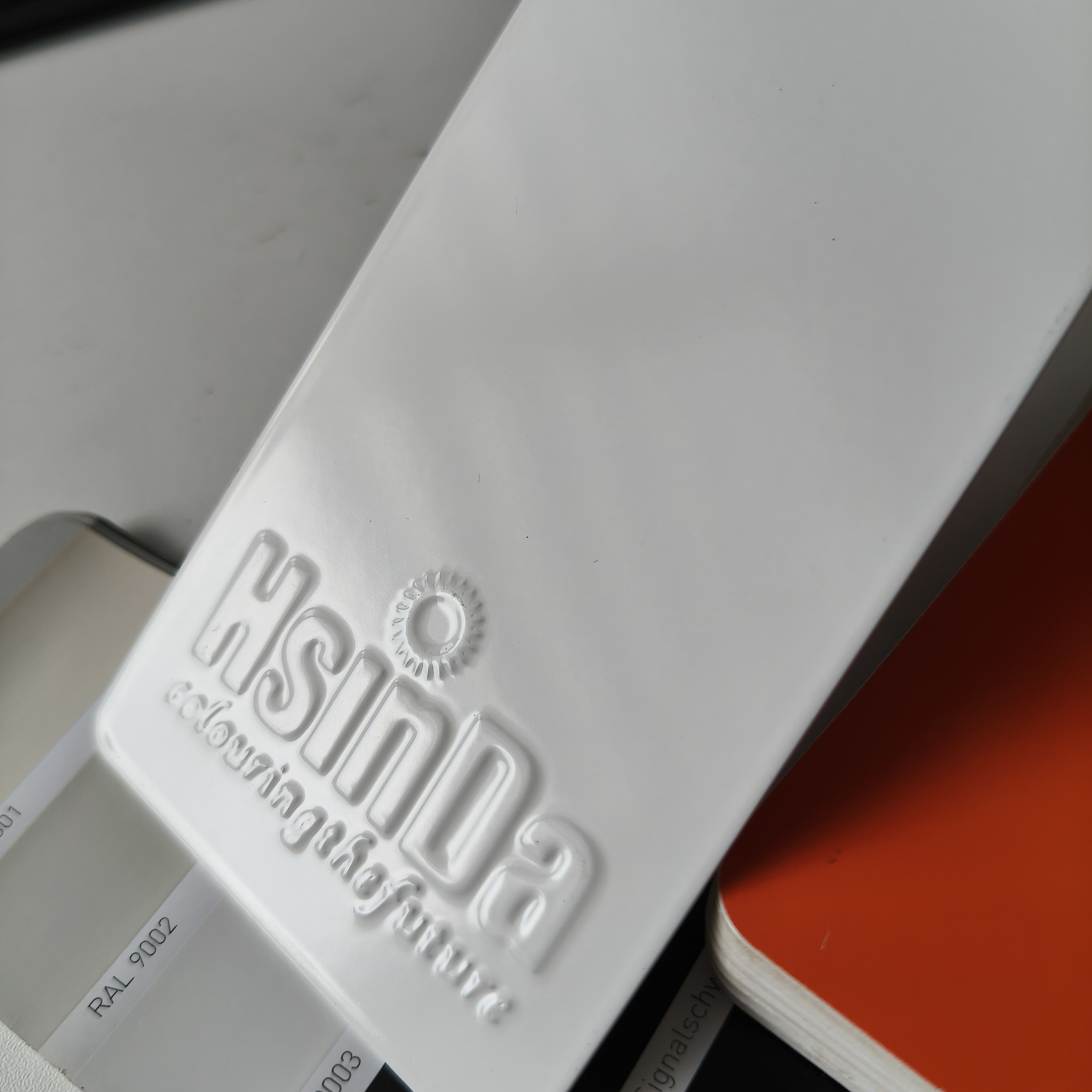 Powder coated hardware tools with rust protection