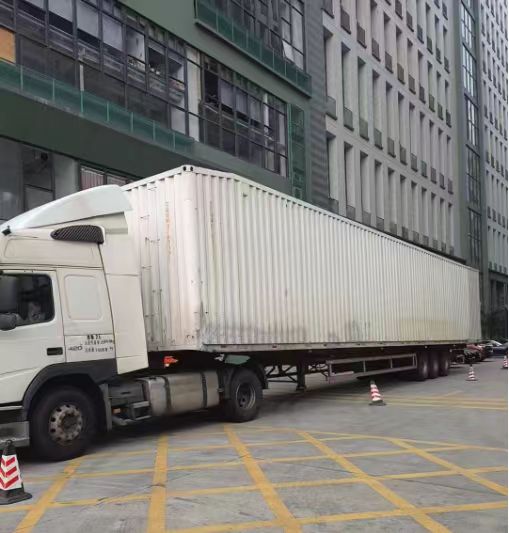 Commercial display global delivery Commercial display supply chain delivery fleet for global project deployment