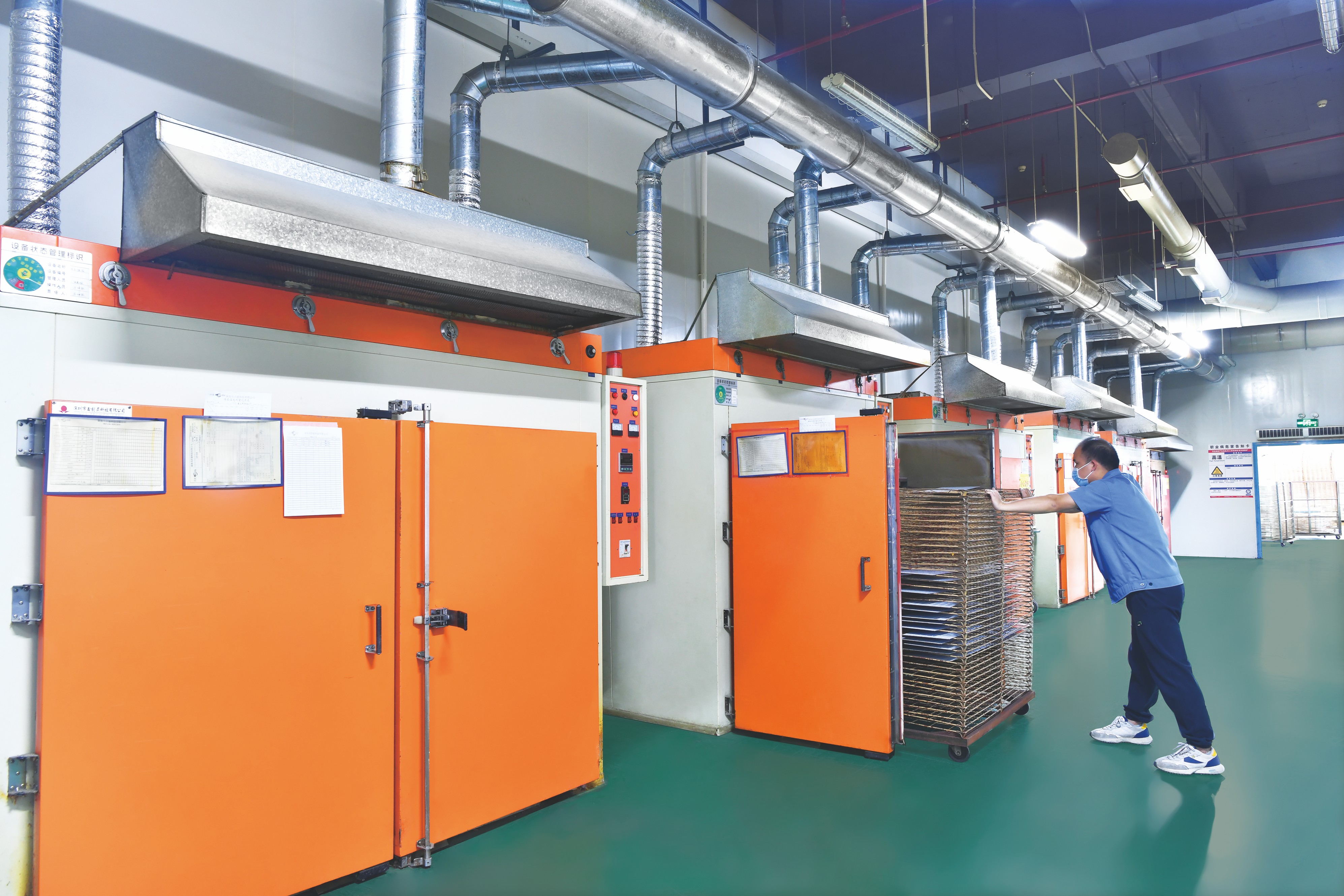 Baking workshop of WODE Circuit supporting custom LED PCB production quality