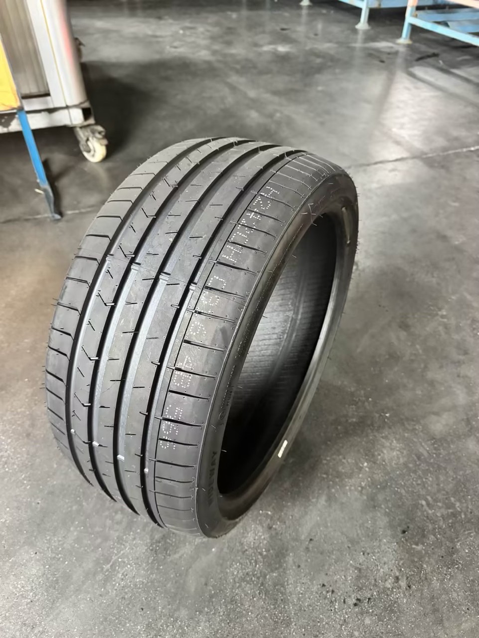 215/45ZR17 tire sidewall detail