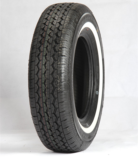 All-season commuter passenger car tire with reduced rolling resistance
