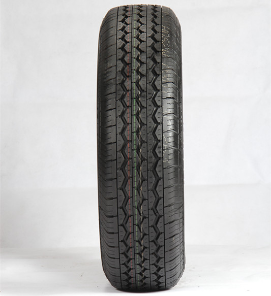 PASSENGER CAR TIRE