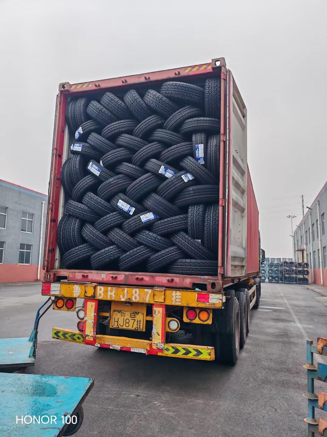 Wideway container loading for OEM tire shipment