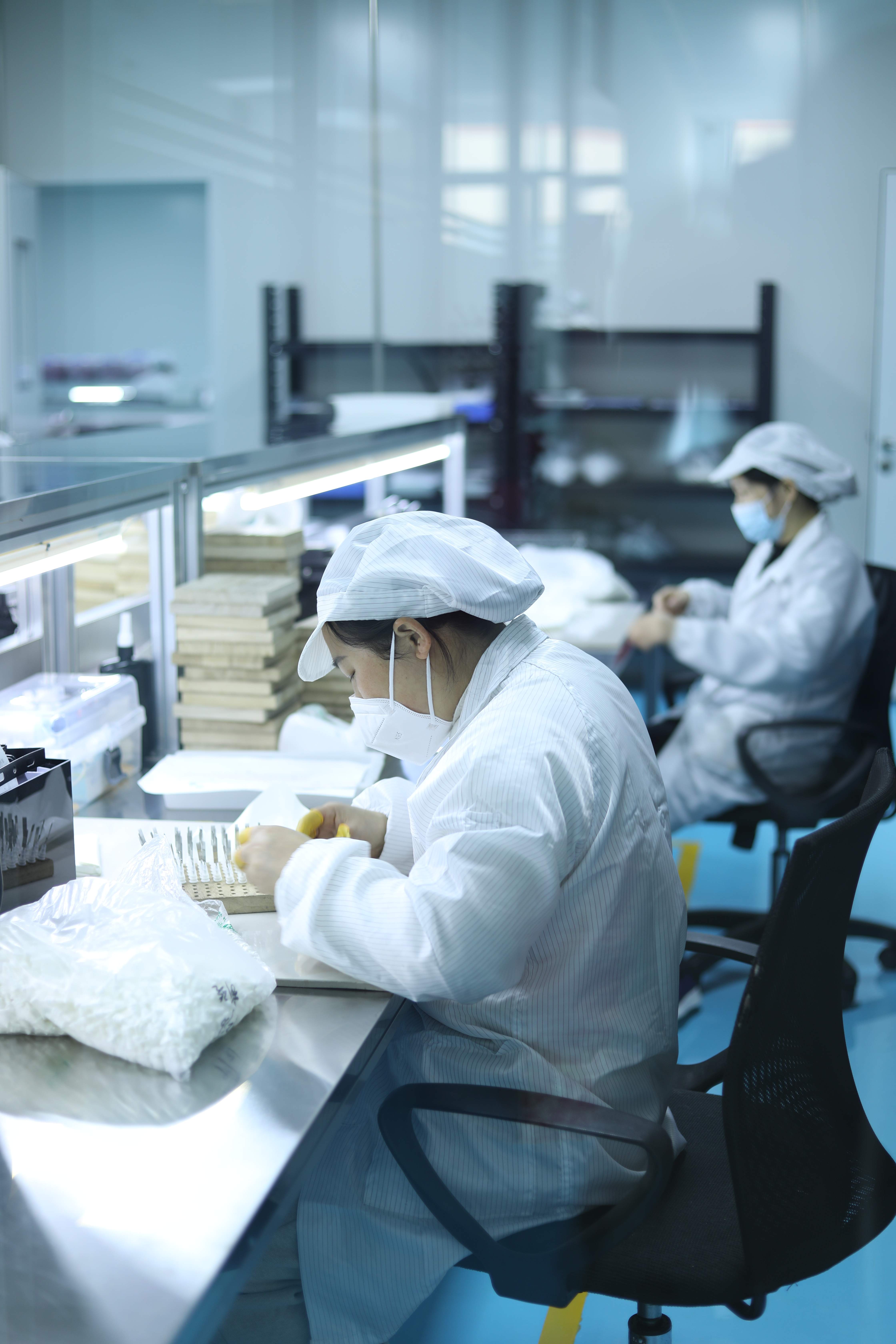 SPACEDRAGON cartridge needle production line in ISO 13485 certified factory