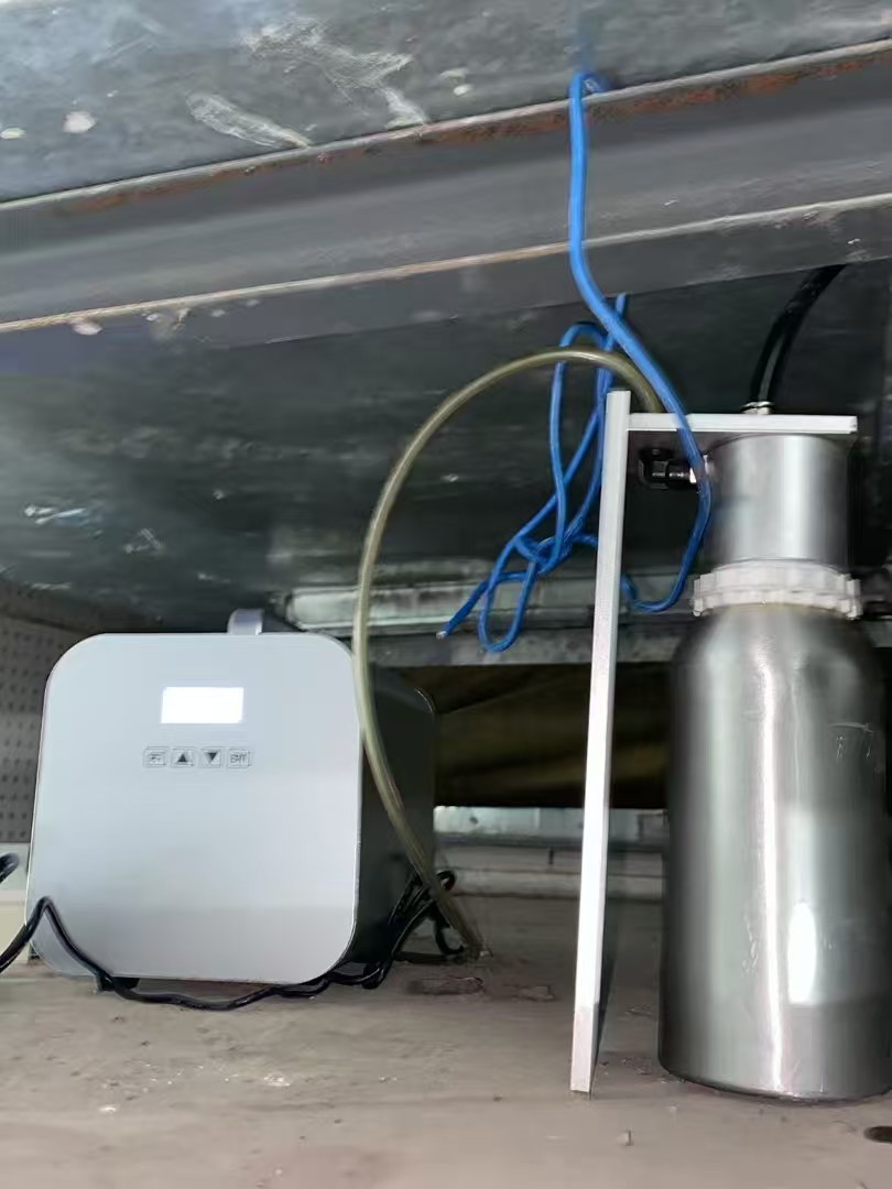 AC-MAX HVAC scent diffuser installed in commercial ceiling space