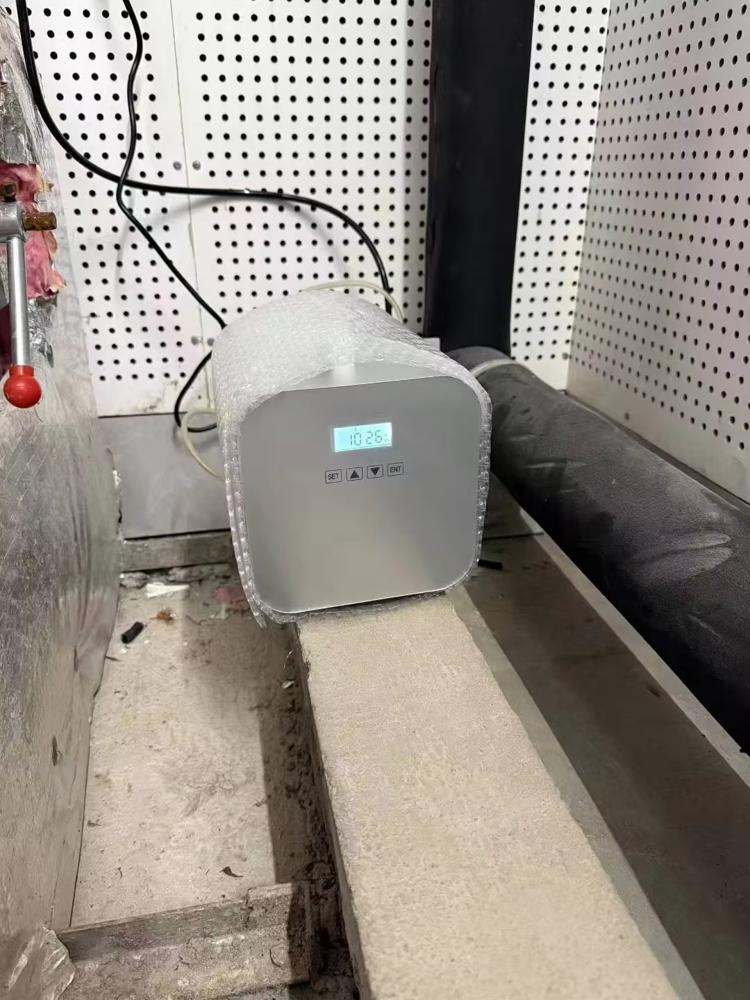 AC-MAX HVAC scent diffuser coverage 2500-3500m2 from SCENTSEA