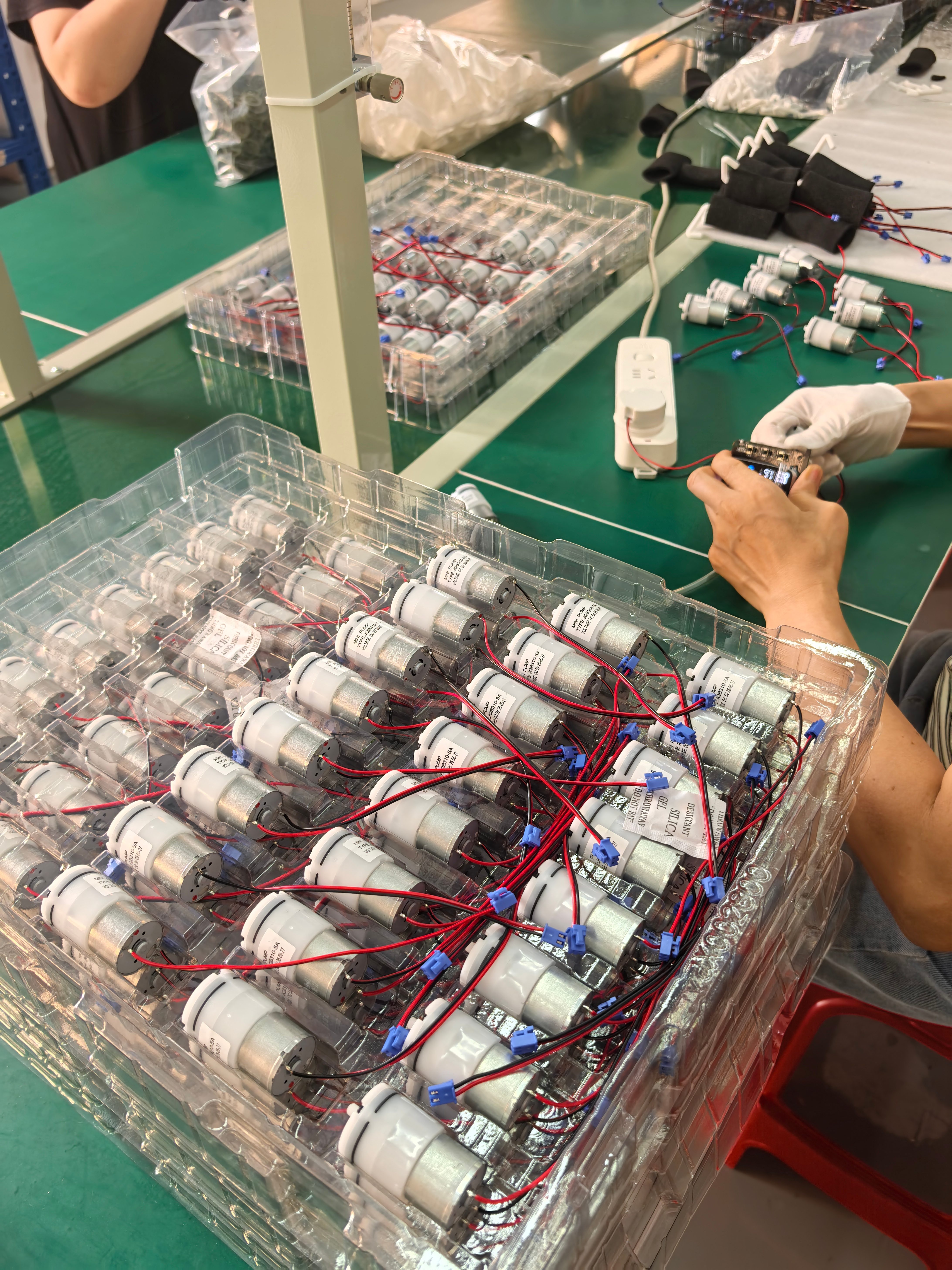 Scent diffuser parts testing during factory quality control