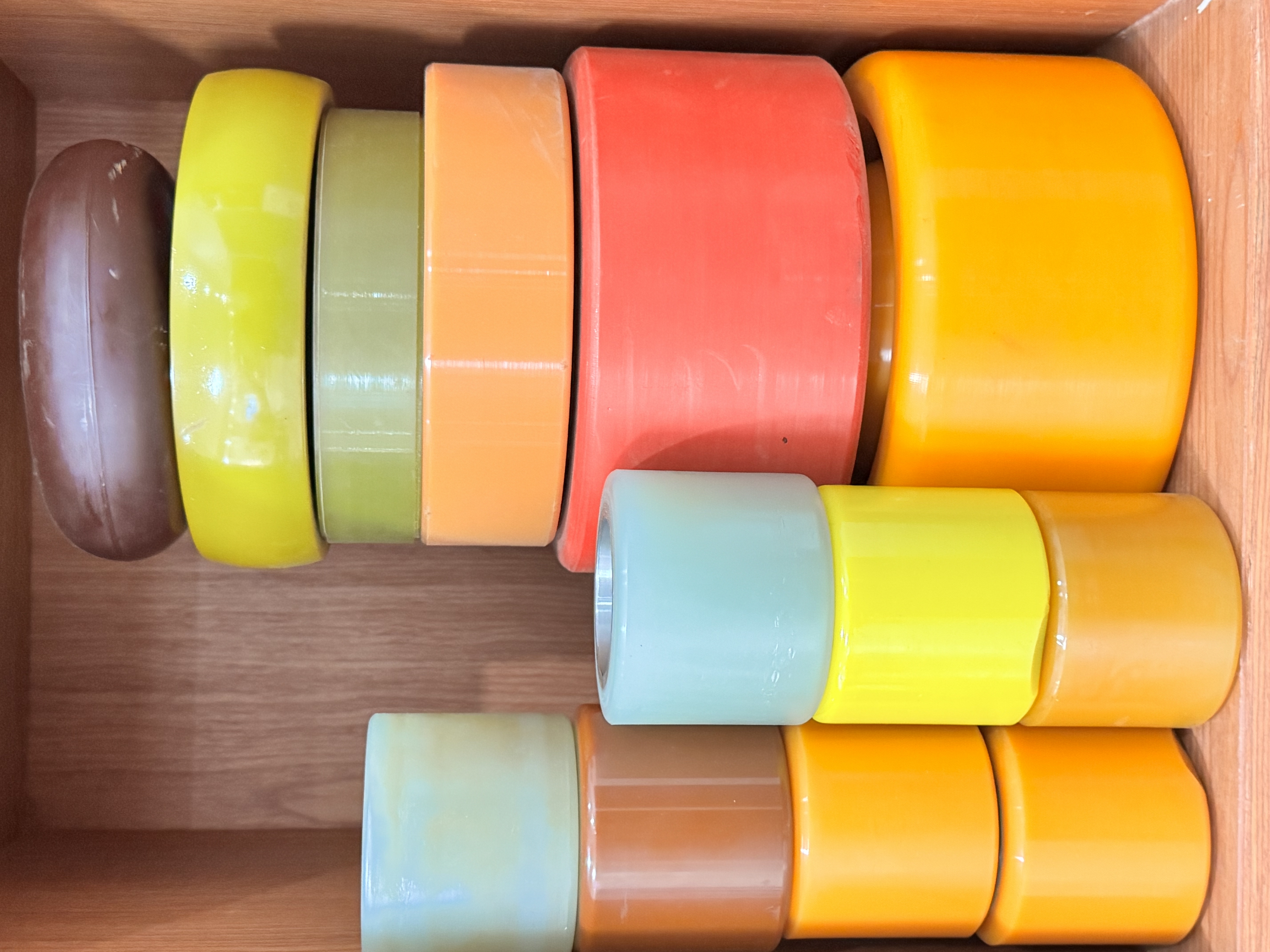 Various sizes polyurethane drawing wheels