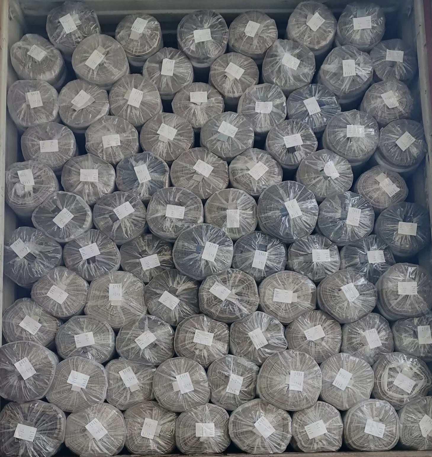 Container loading sofa fabric rolls for export