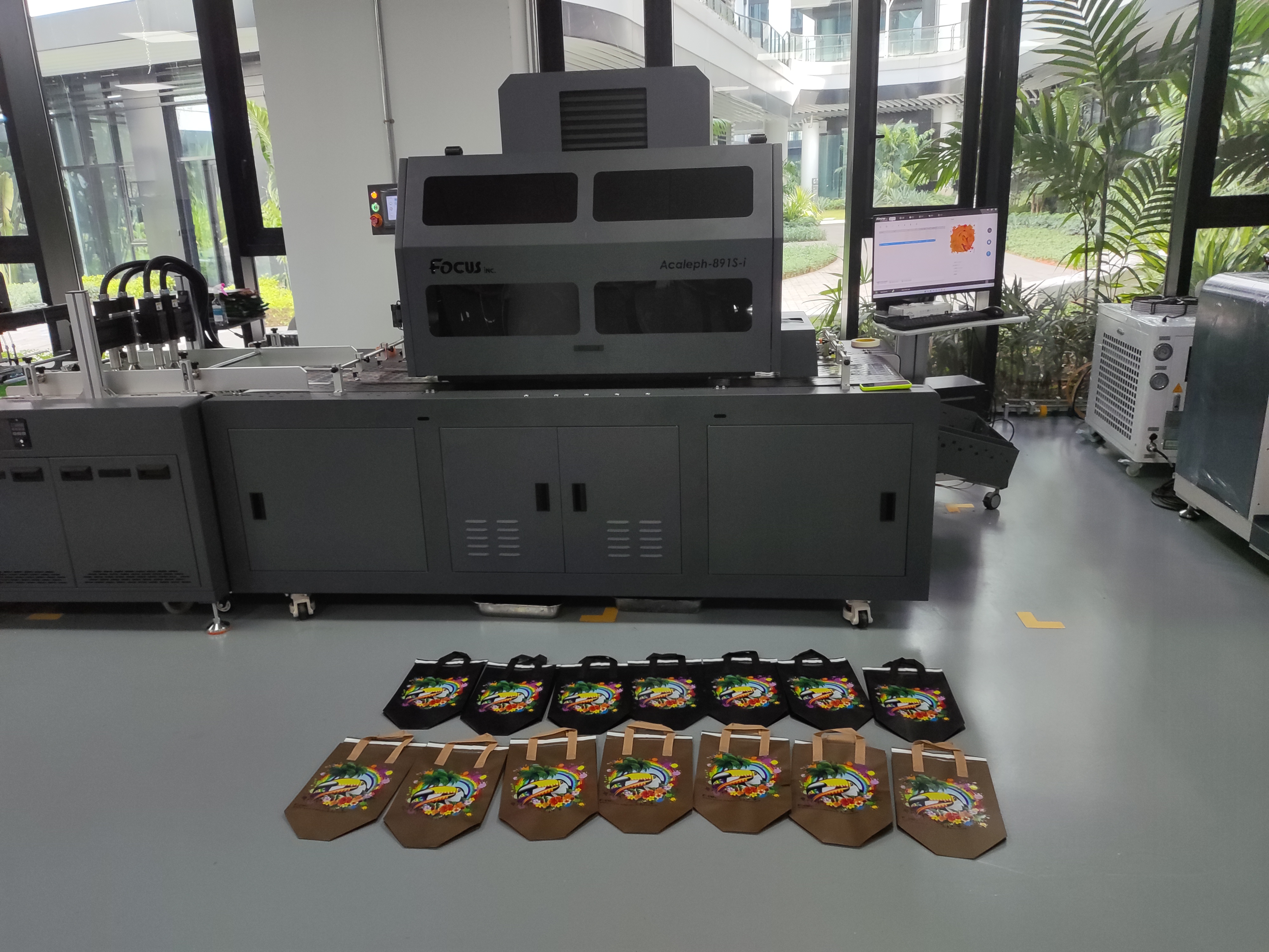 uv single pass printer is profit for non woven bags printing business