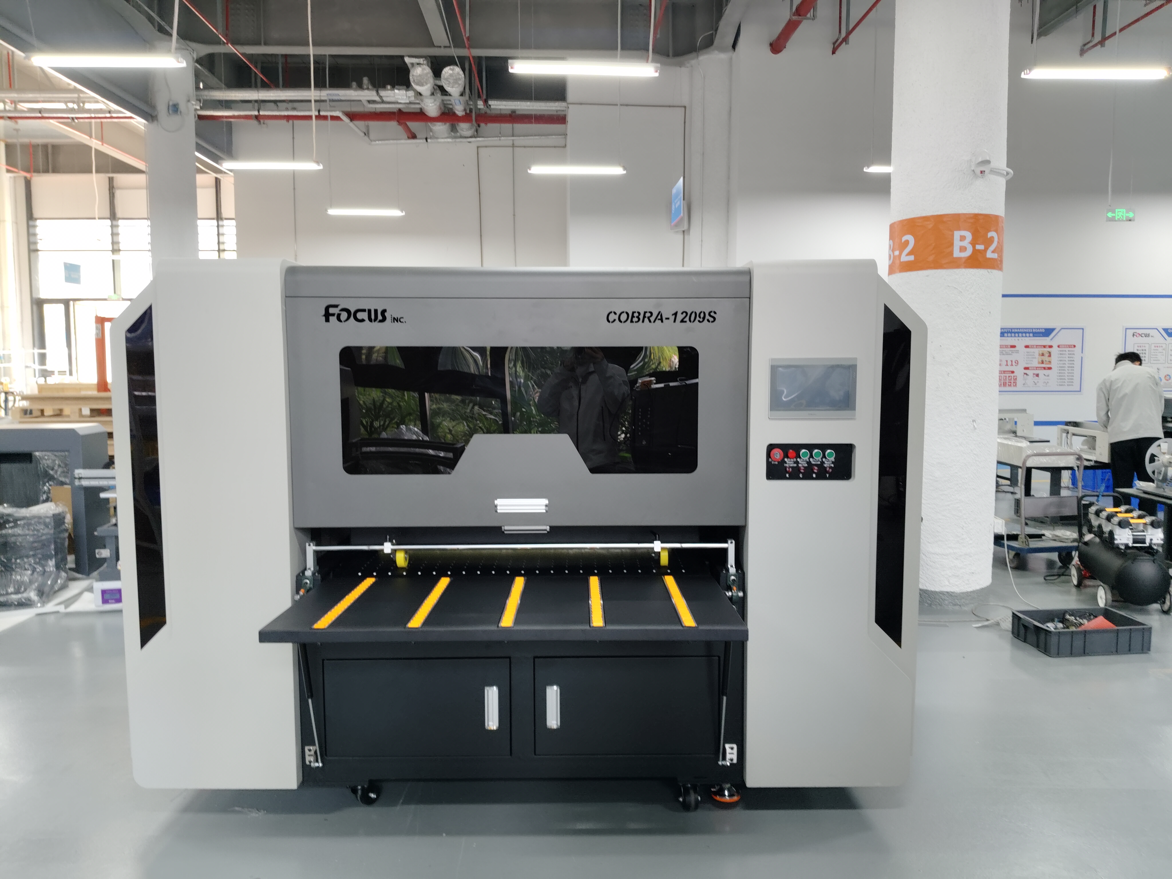 1.2 meter width corrugated board single pass color ink digital printing machine print on demand