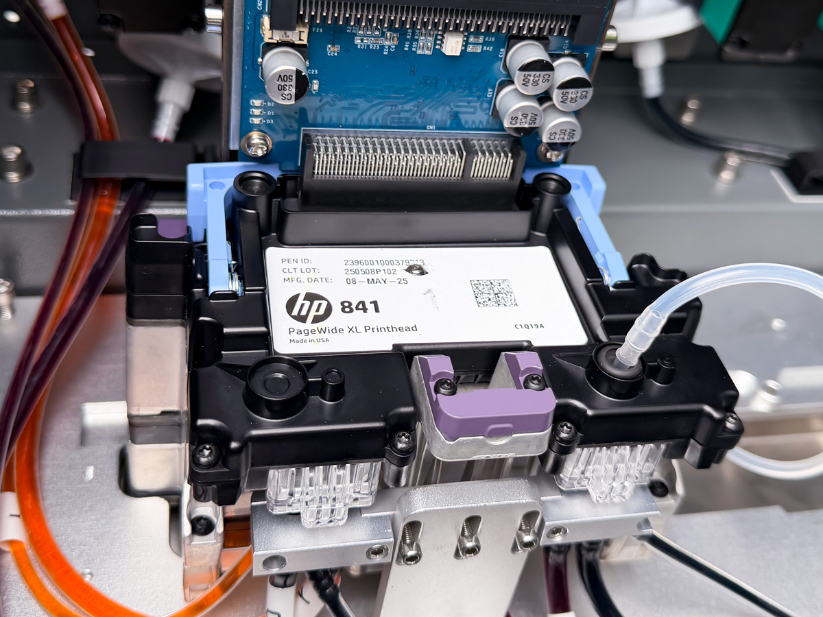 High-speed, high-precision printing can be achieved by using PAGEWIDE printing technology with different models such as HP A4, A3, and 841.
