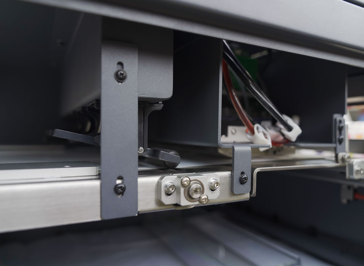 Automatic media loading for max production printing