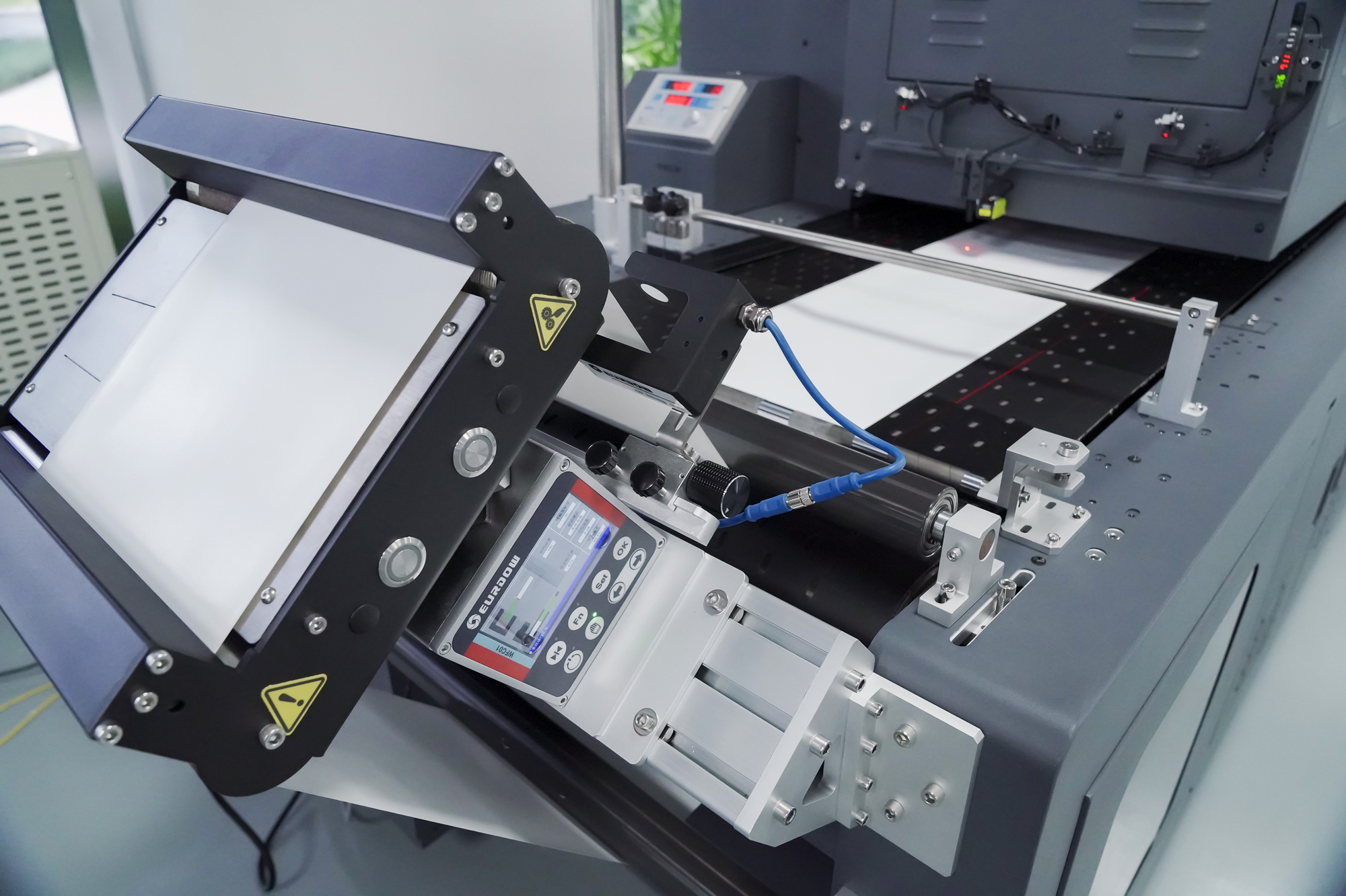 Optical web-guiding system on Viper-391S A3