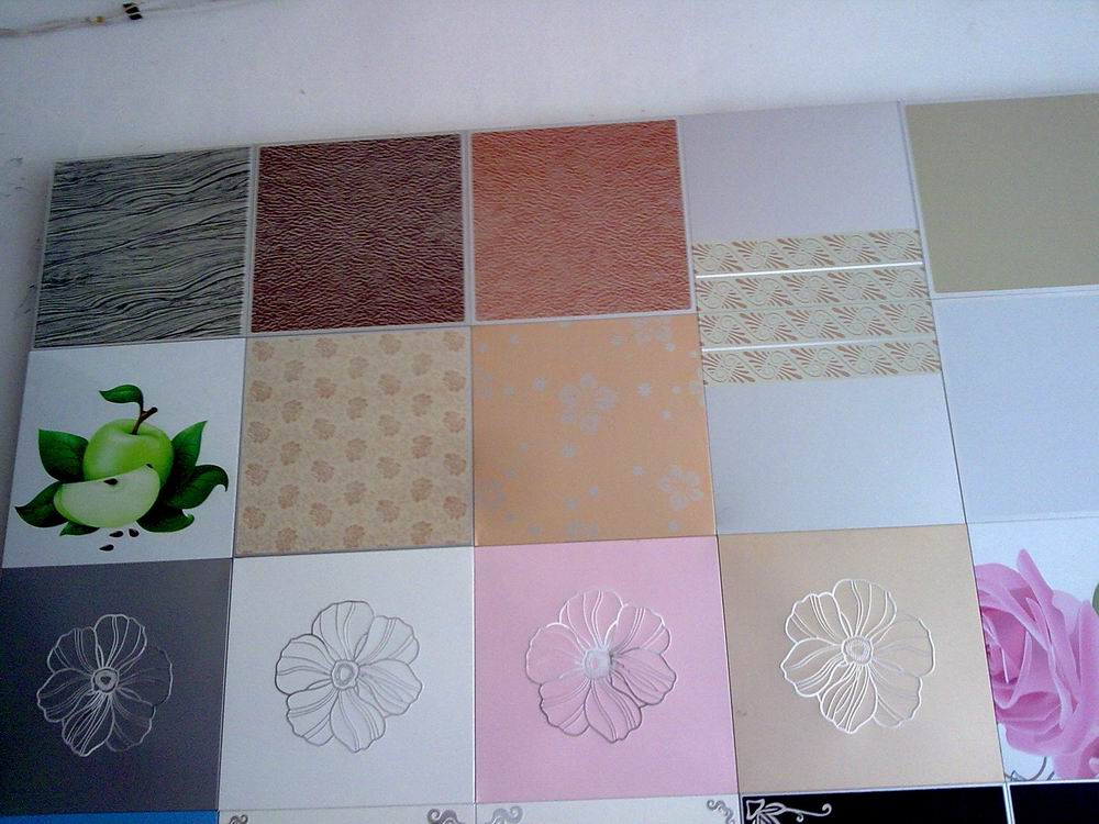 UV single pass printer producing patterned decorative plasterboard