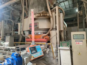Tile press