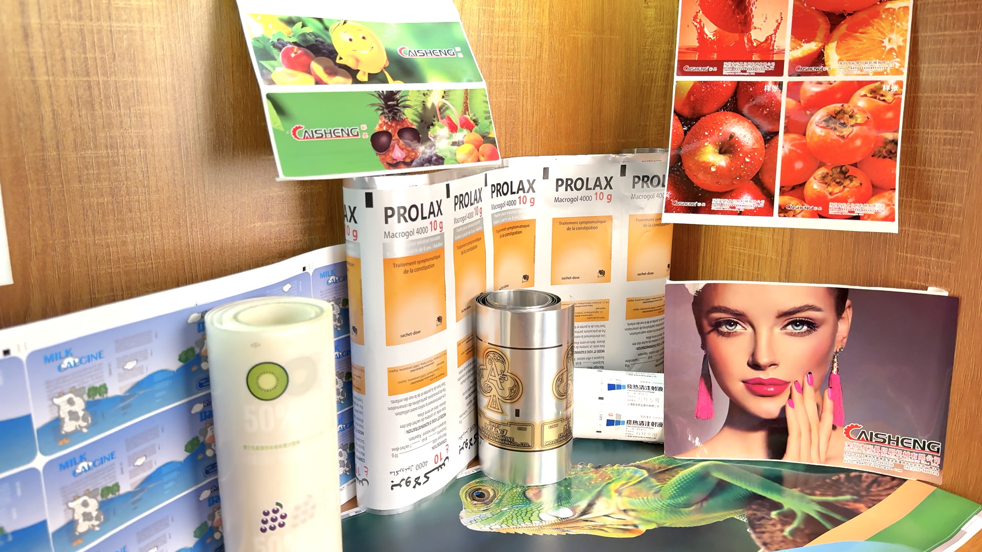 Self-adhesive label samples for daily chemicals, food, cosmetics, pharmaceuticals and wine labels