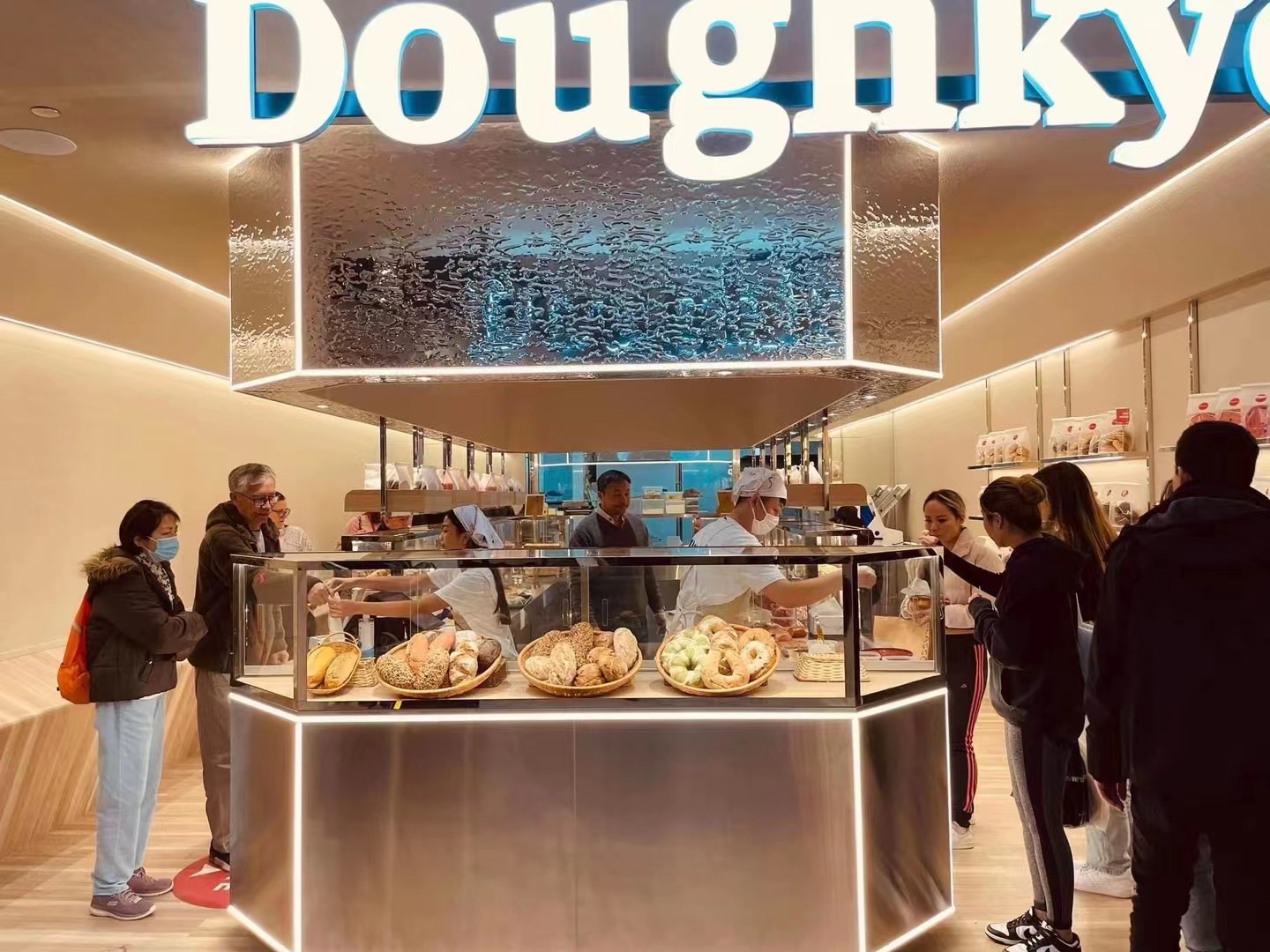 European deck oven HBWO operating in continuous production at an Australian bakery