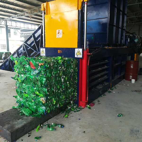 Semi-automatic horizontal baler NKW180BD side view