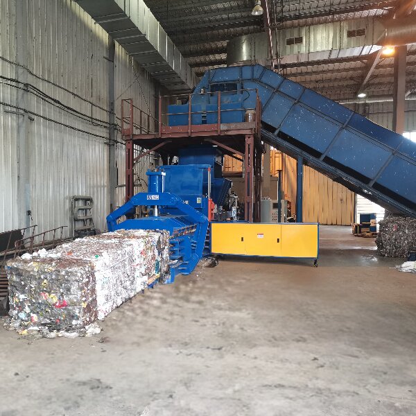NKW180QT baler side view