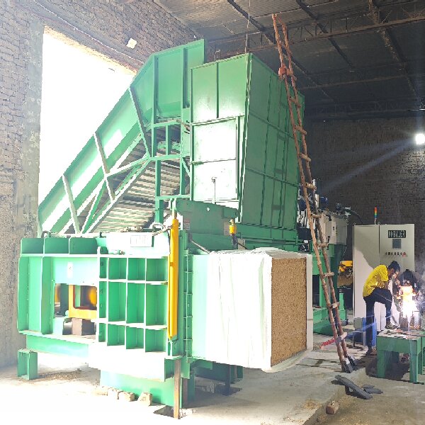 Automatic vertical baler NKB280-1 finished bales