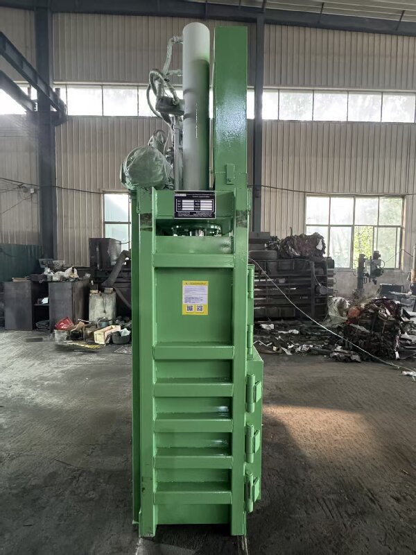 Máquina vertical NK1070T60 para papel usado NKBALER