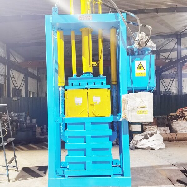 NK60LT bale chamber detail