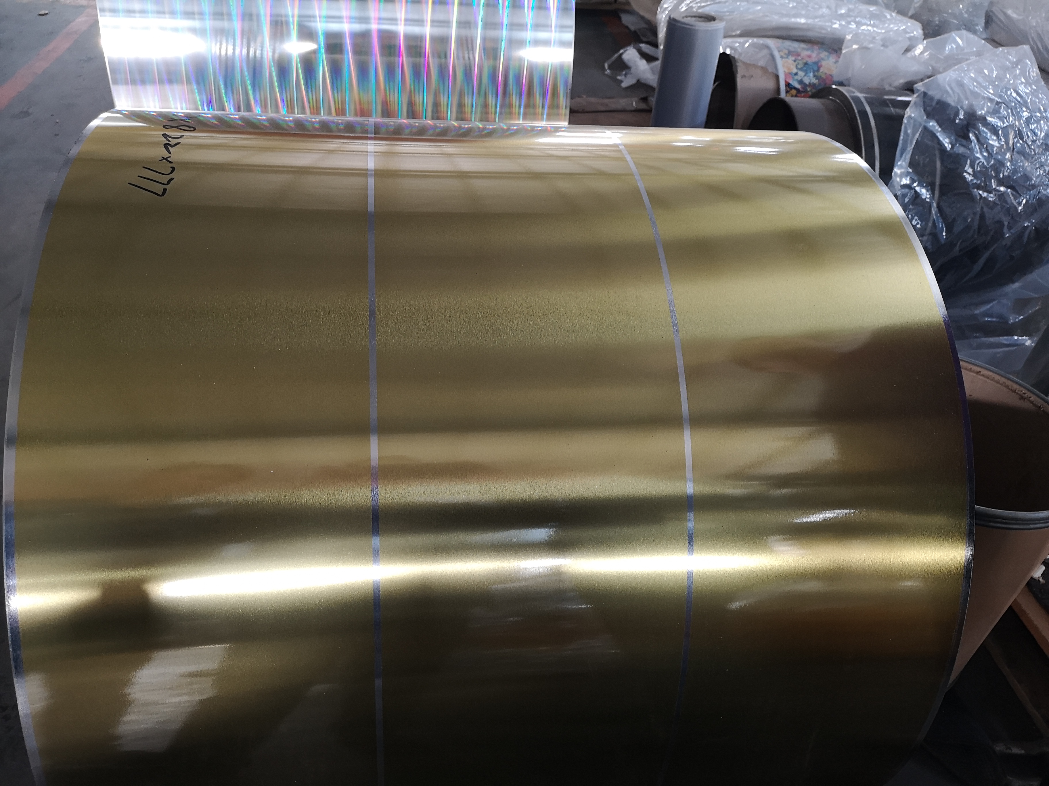 Gold coated tinplate sheet for beer drum and premium packaging