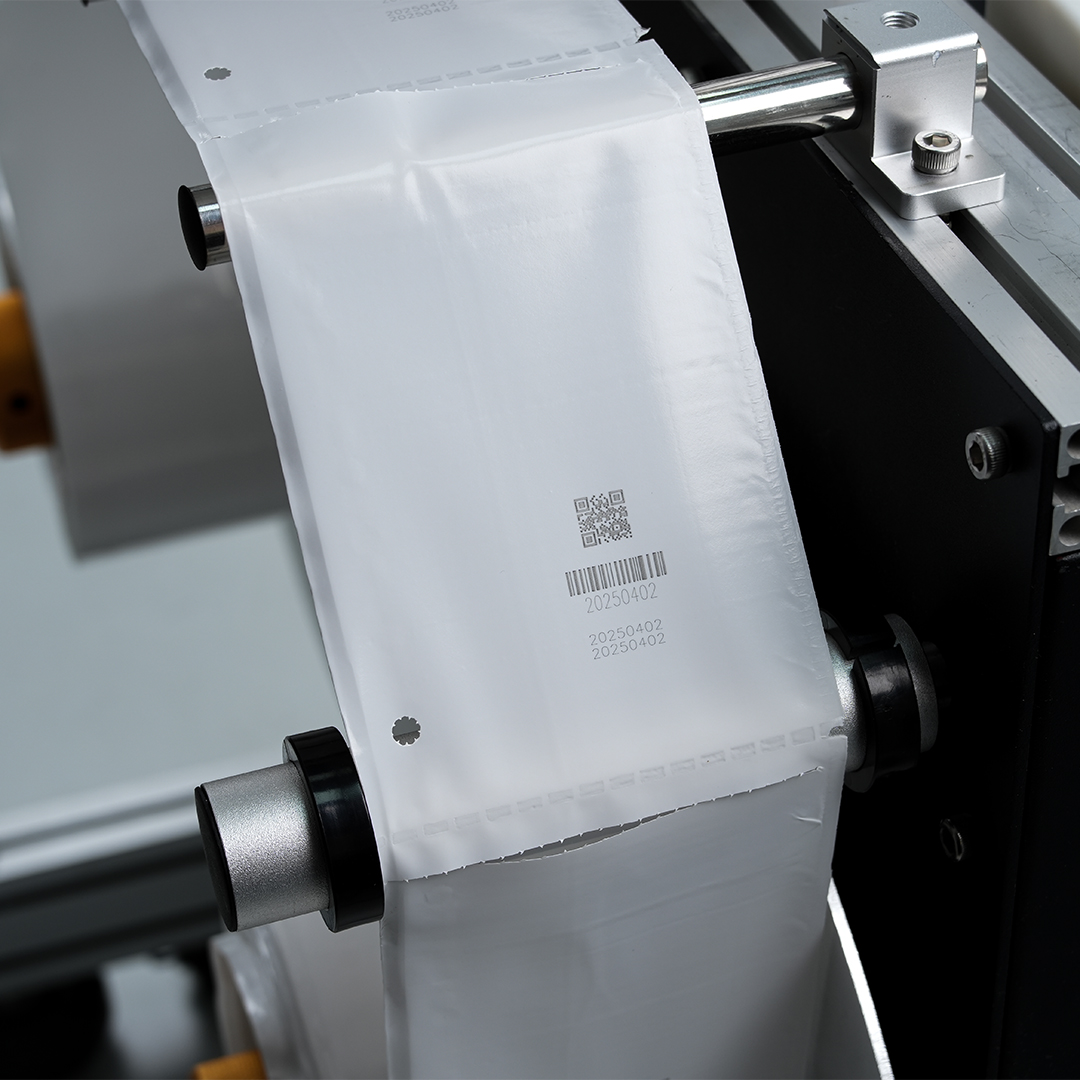 DOCOD L3000 UV laser marking machine close-up of control panel