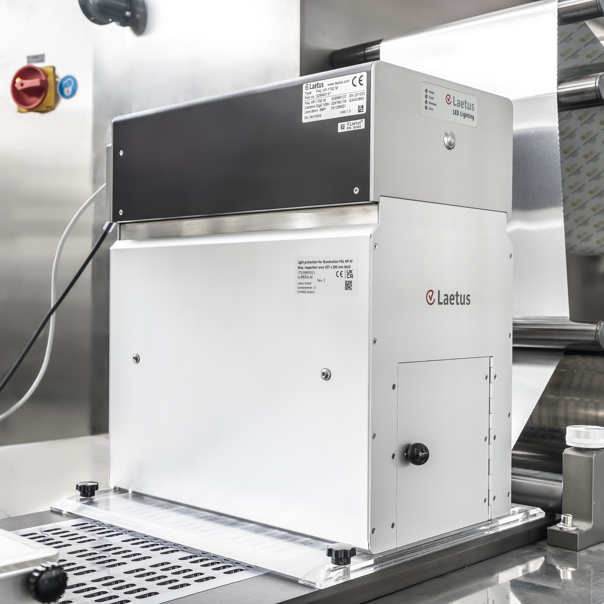 Vision inspection system with upper-light industrial camera on a rotary blister packaging machine