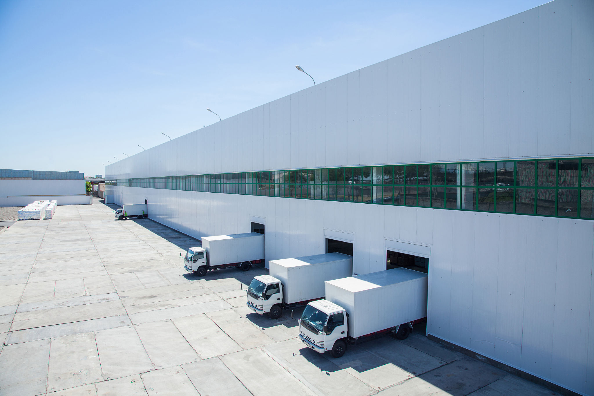 Warehouse and logistics operations supporting import customs clearance
