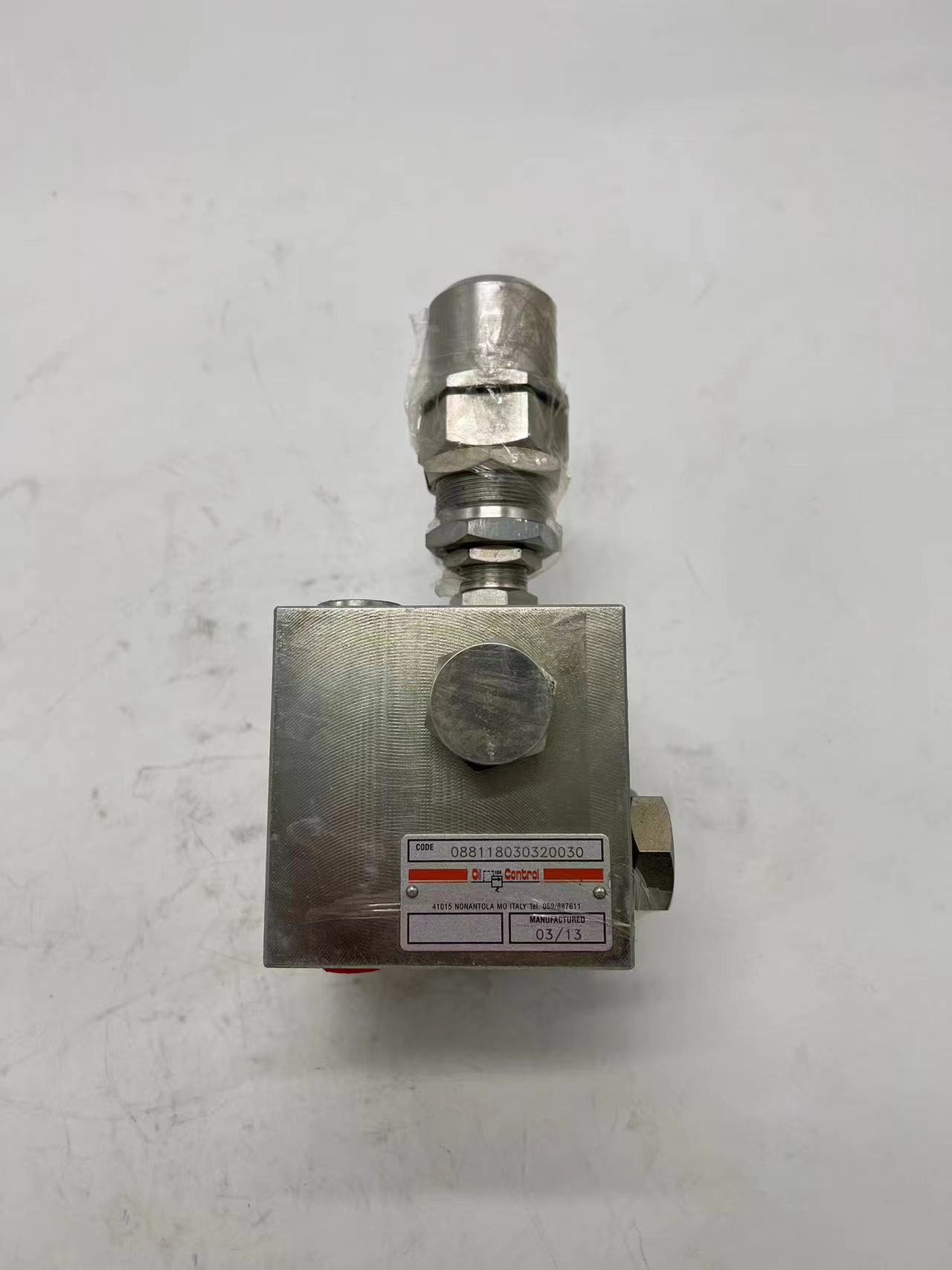 HYDRAULIC VALVE