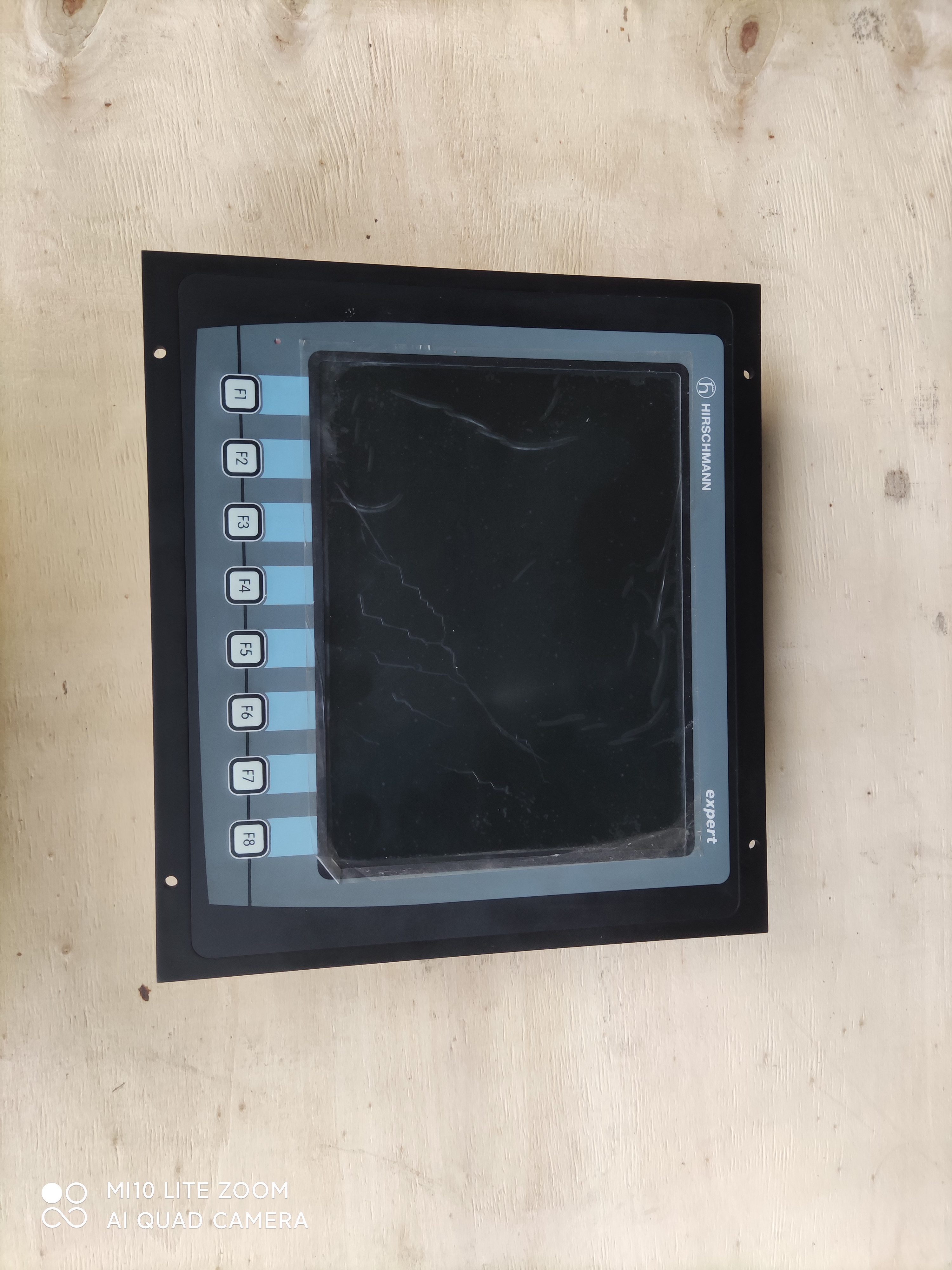 IK2001 display