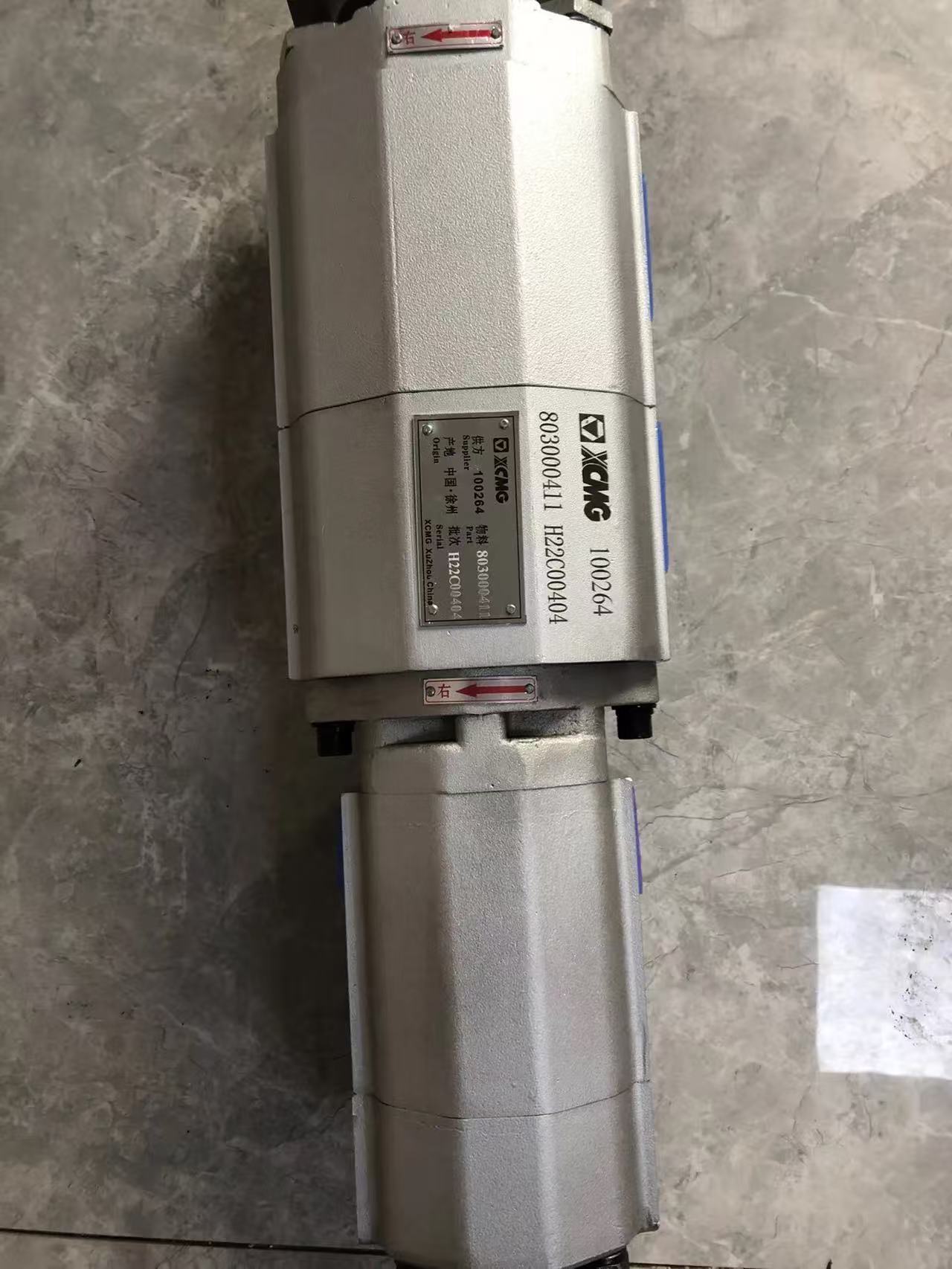 MAIN HYDRAULIC PUMP 803000411