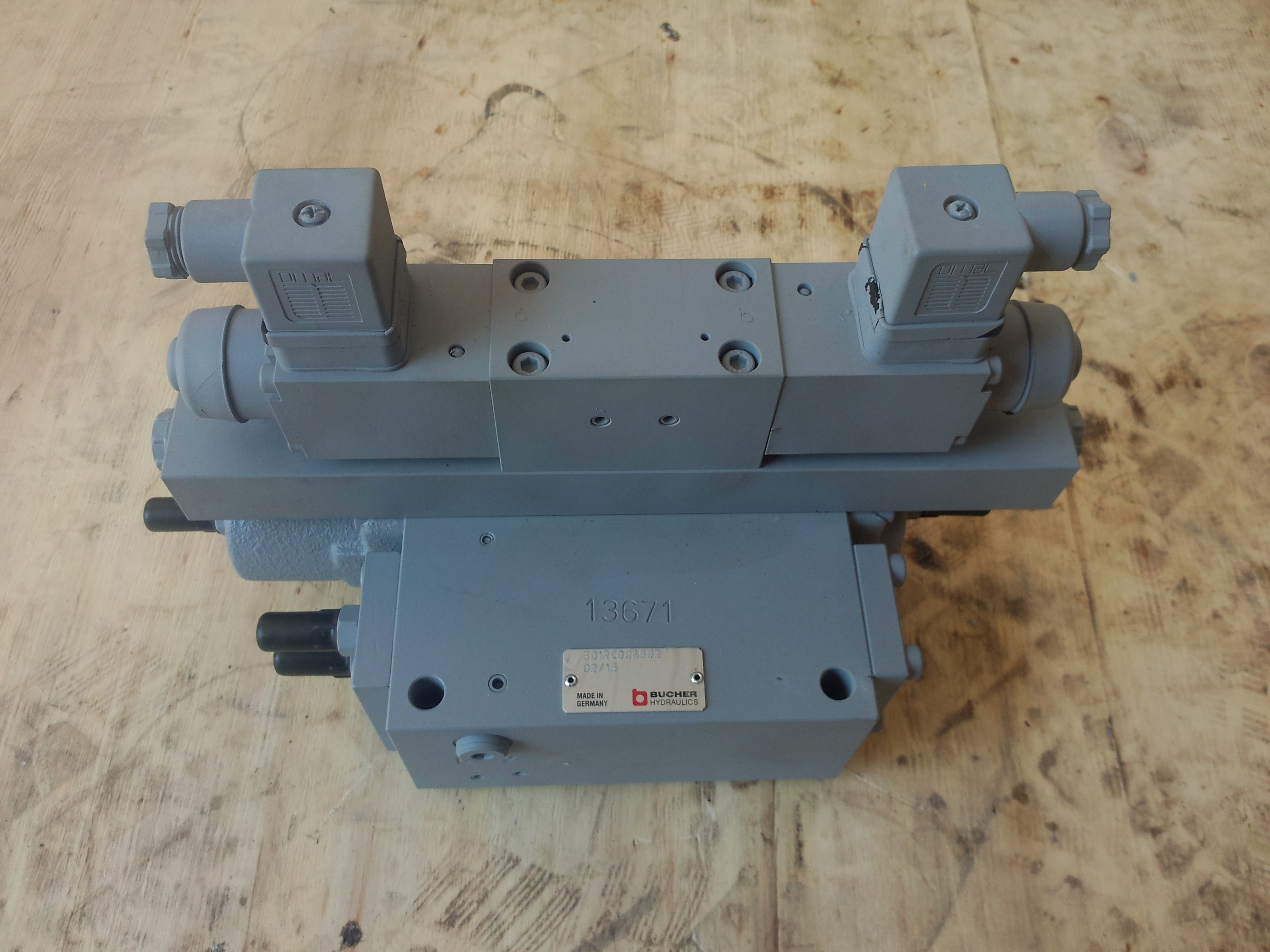 SLEWING VALVE 8613005 