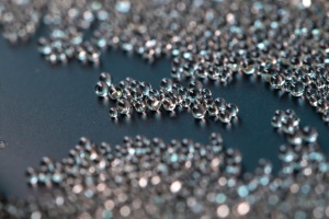 GRINDING GLASS BEADS