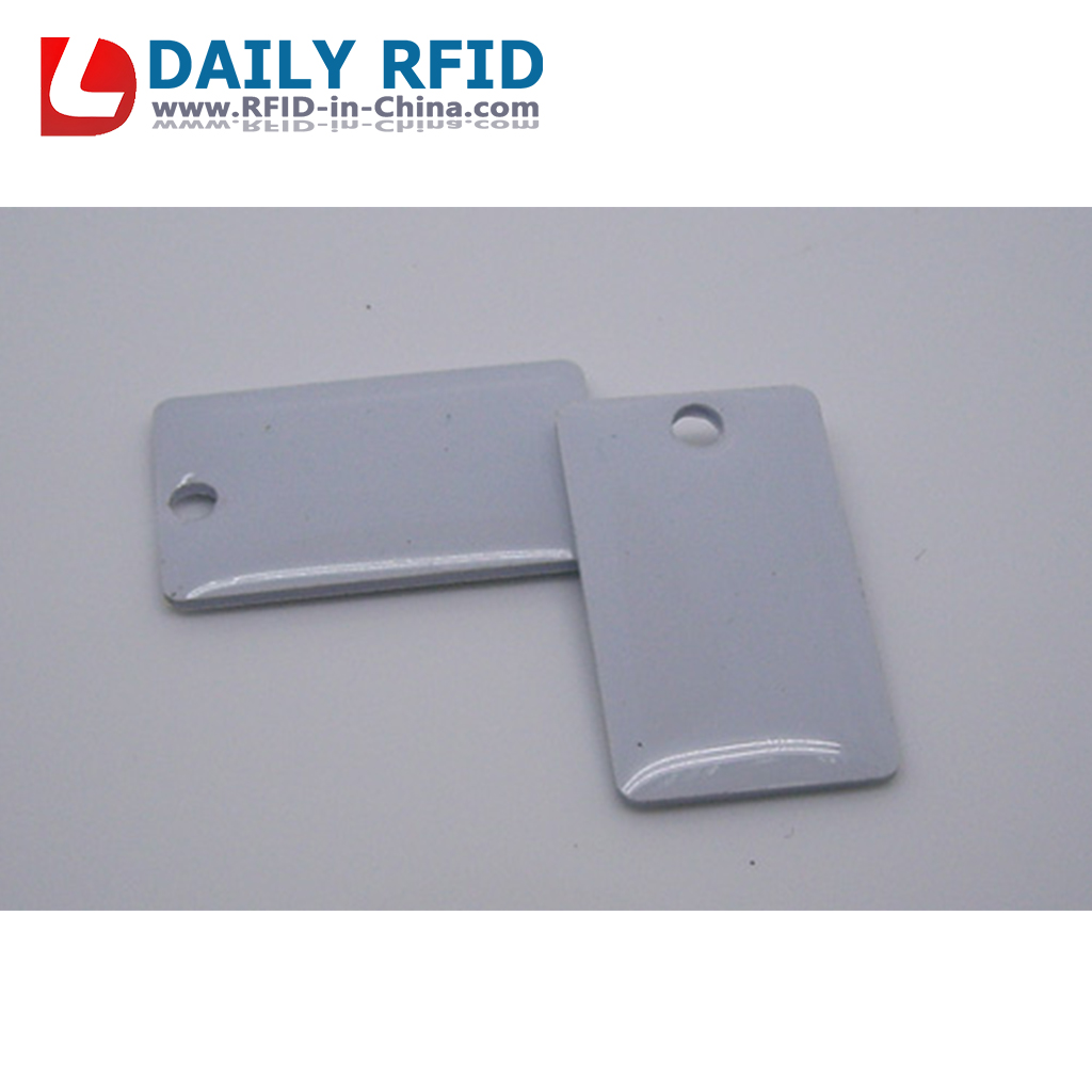 UHF Jewelry Tag<p class=