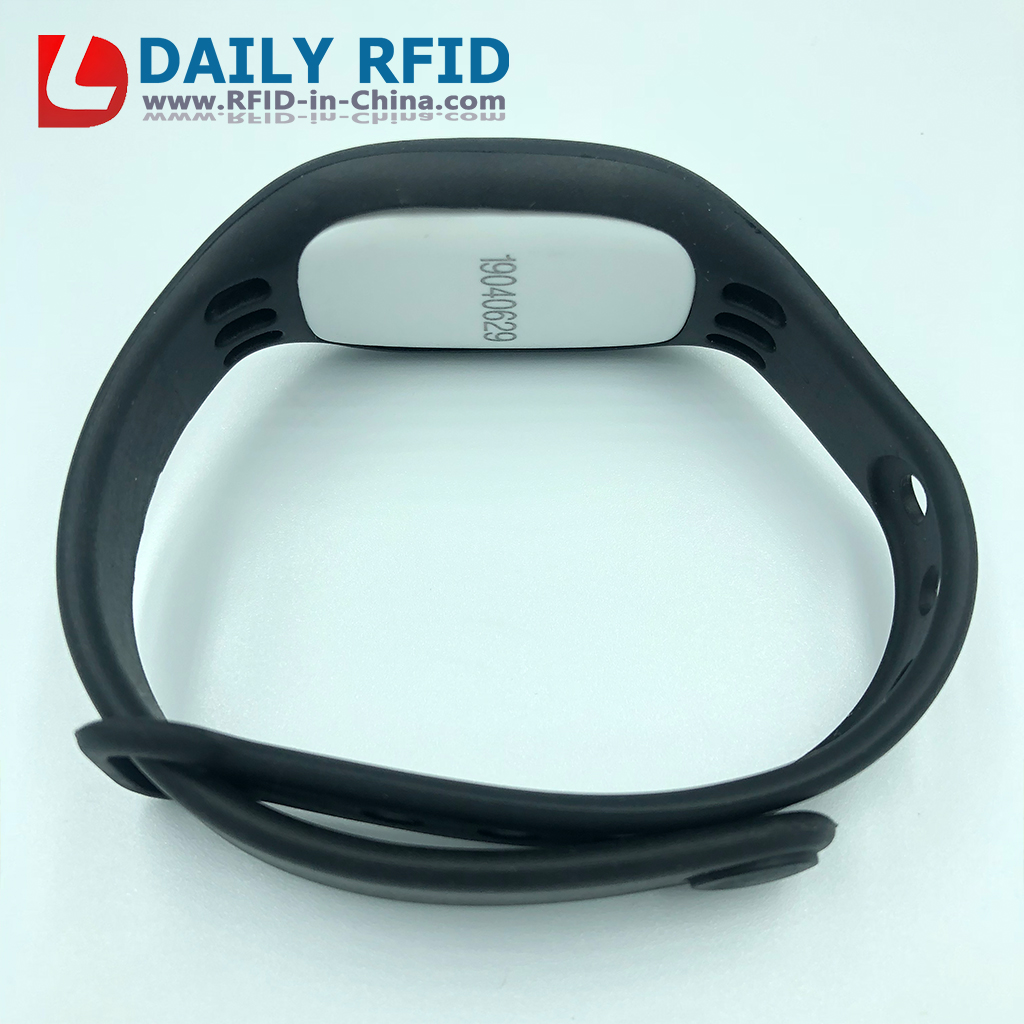 RFID Active Wristband 29030-1<p class=
