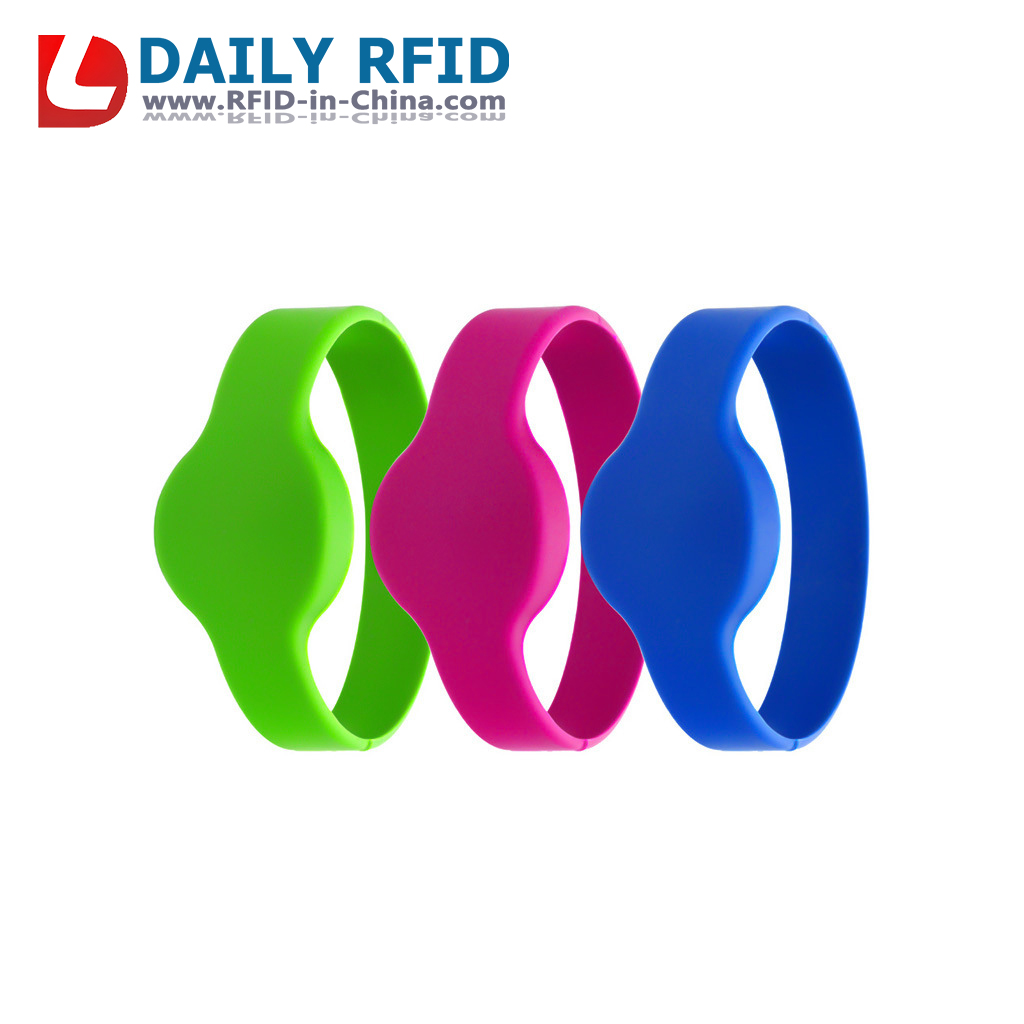 UHF Silicone wristband<p class=