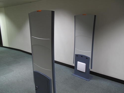 DL8330U plus-01<p class=