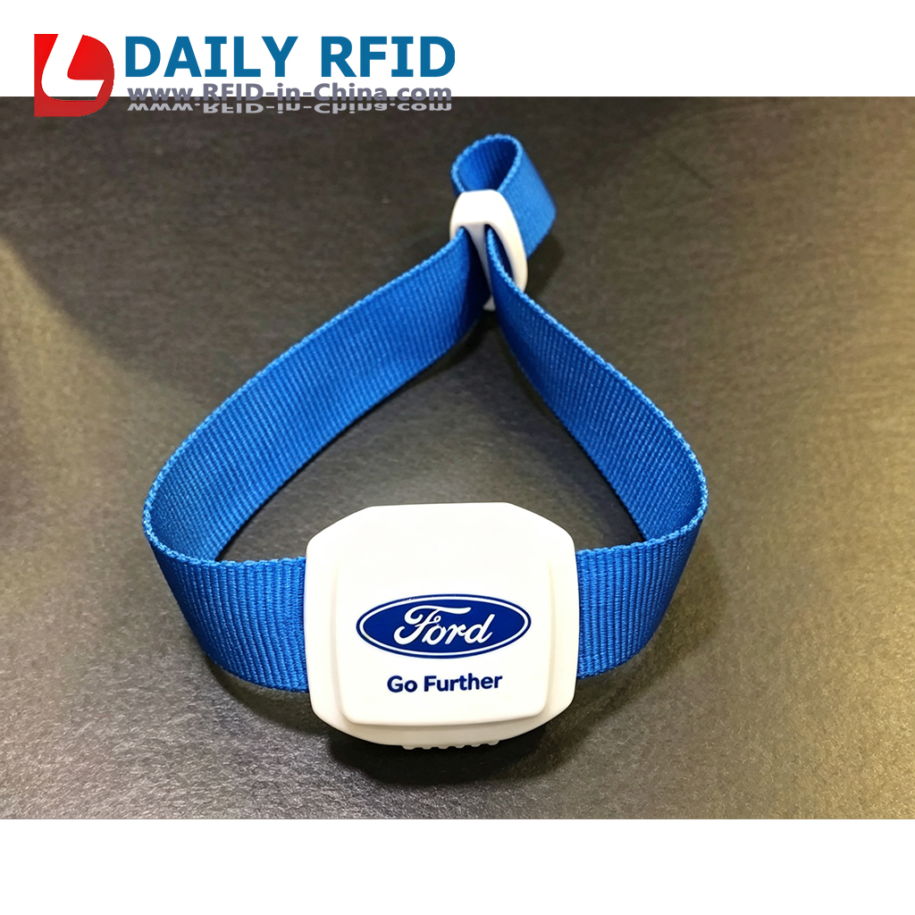 Ford LED Wristband-1<p class=