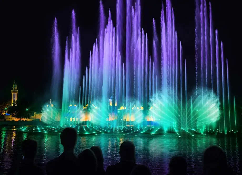 Musical Fountain Show
A customized musical fountain show featuring synchronized water choreography, intelligent control systems, and vibrant LED lighting. Designed to create immersive entertainment experiences, the fountain performance enhances public spaces, tourist attractions, and commercial destinations.