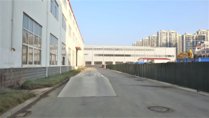 Factory weighing station and loading passage, used for weighing finished irrigation goods after loading.