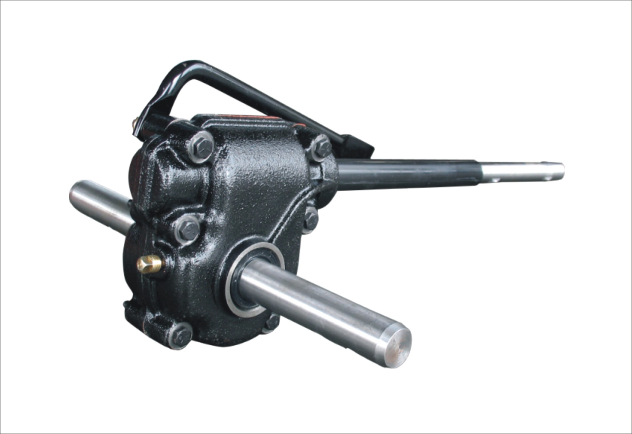 Worm gearbox assembly using iron castings for agricultural transmission applications