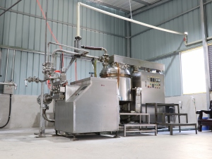 Lubricating  grease production line