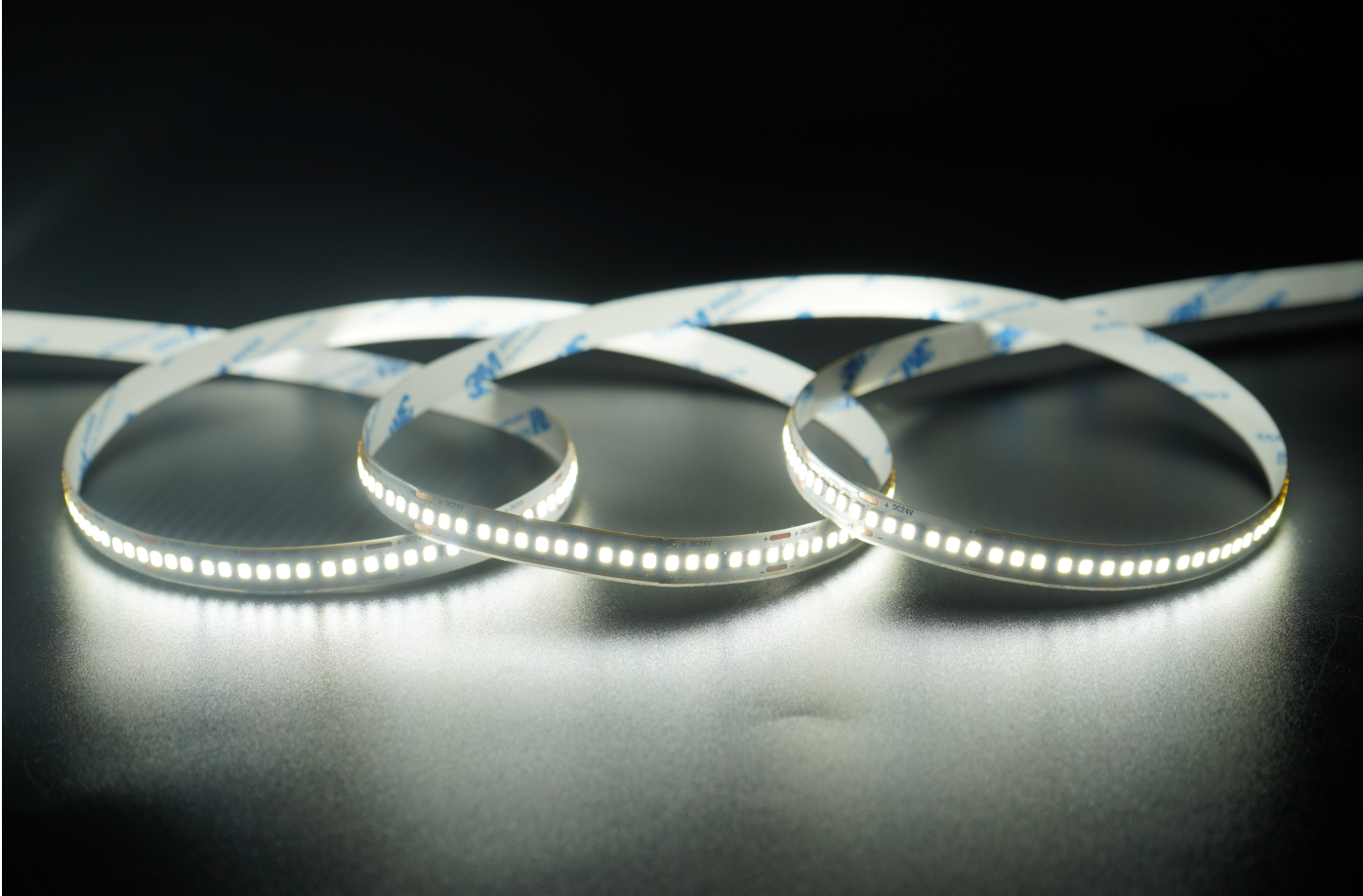 Linear Lighting XPUP-DK3