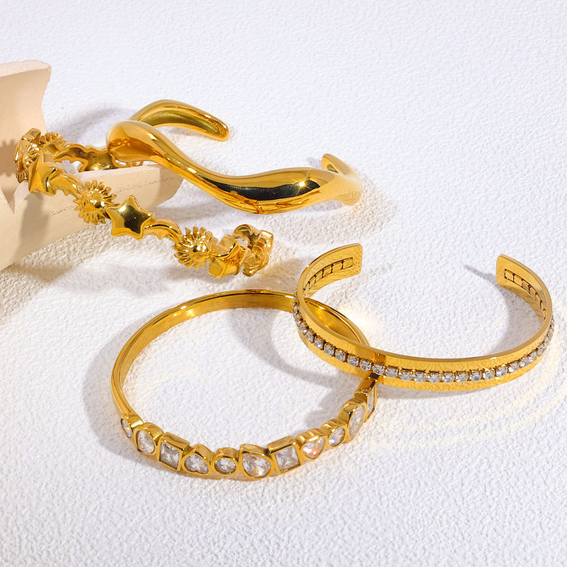 Stainless steel engraved bangle display for boutique and gifting retail