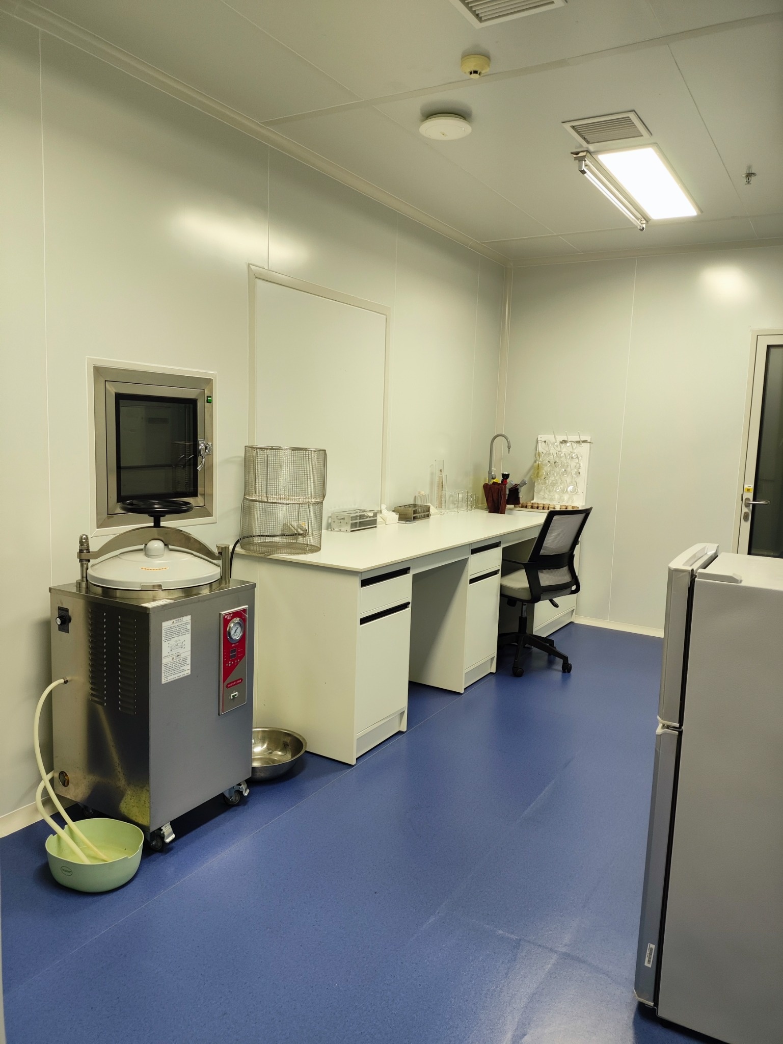rsnacks-rd-center-conventional-microbiology-lab