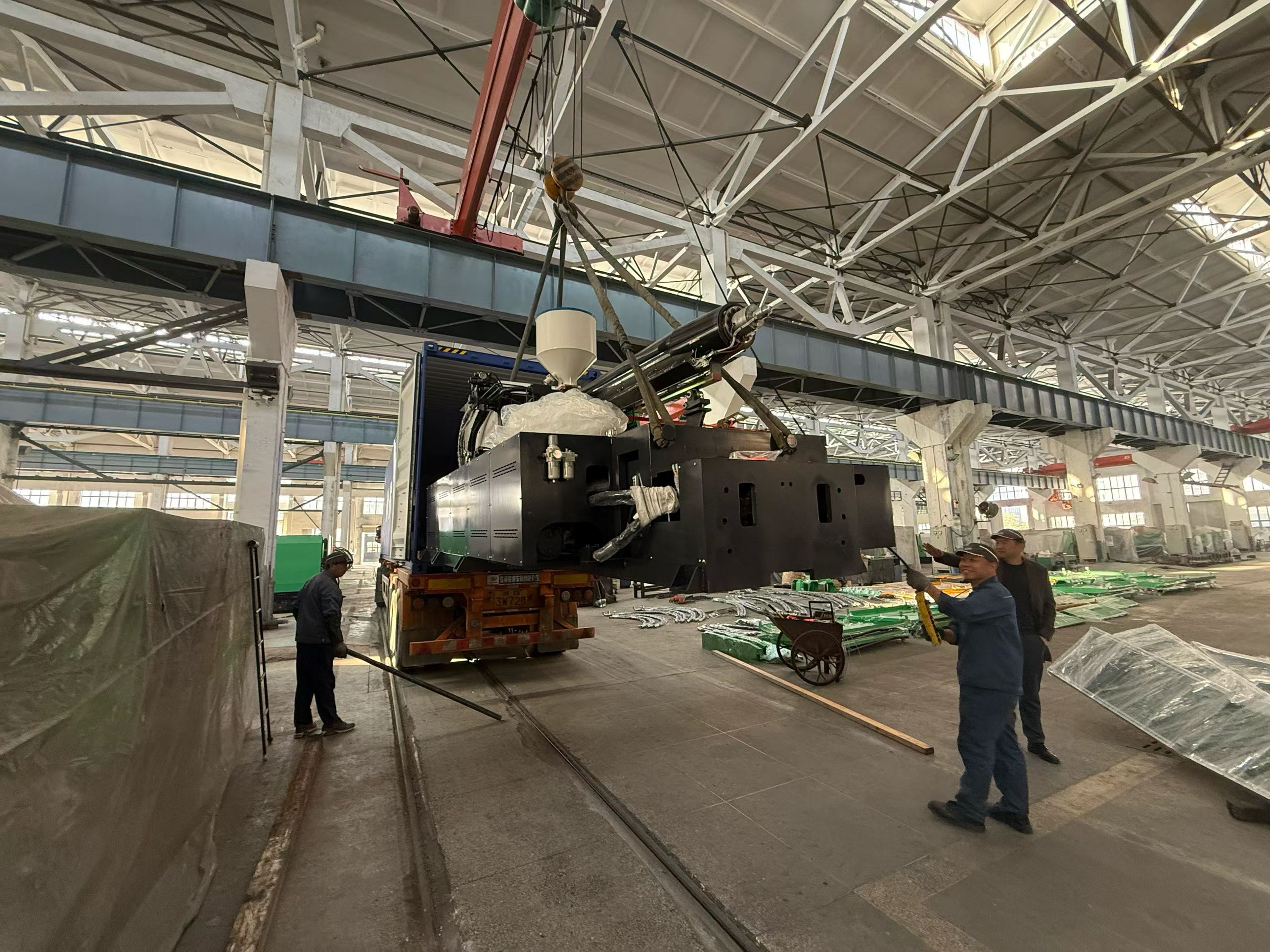pet preform injection molding machine