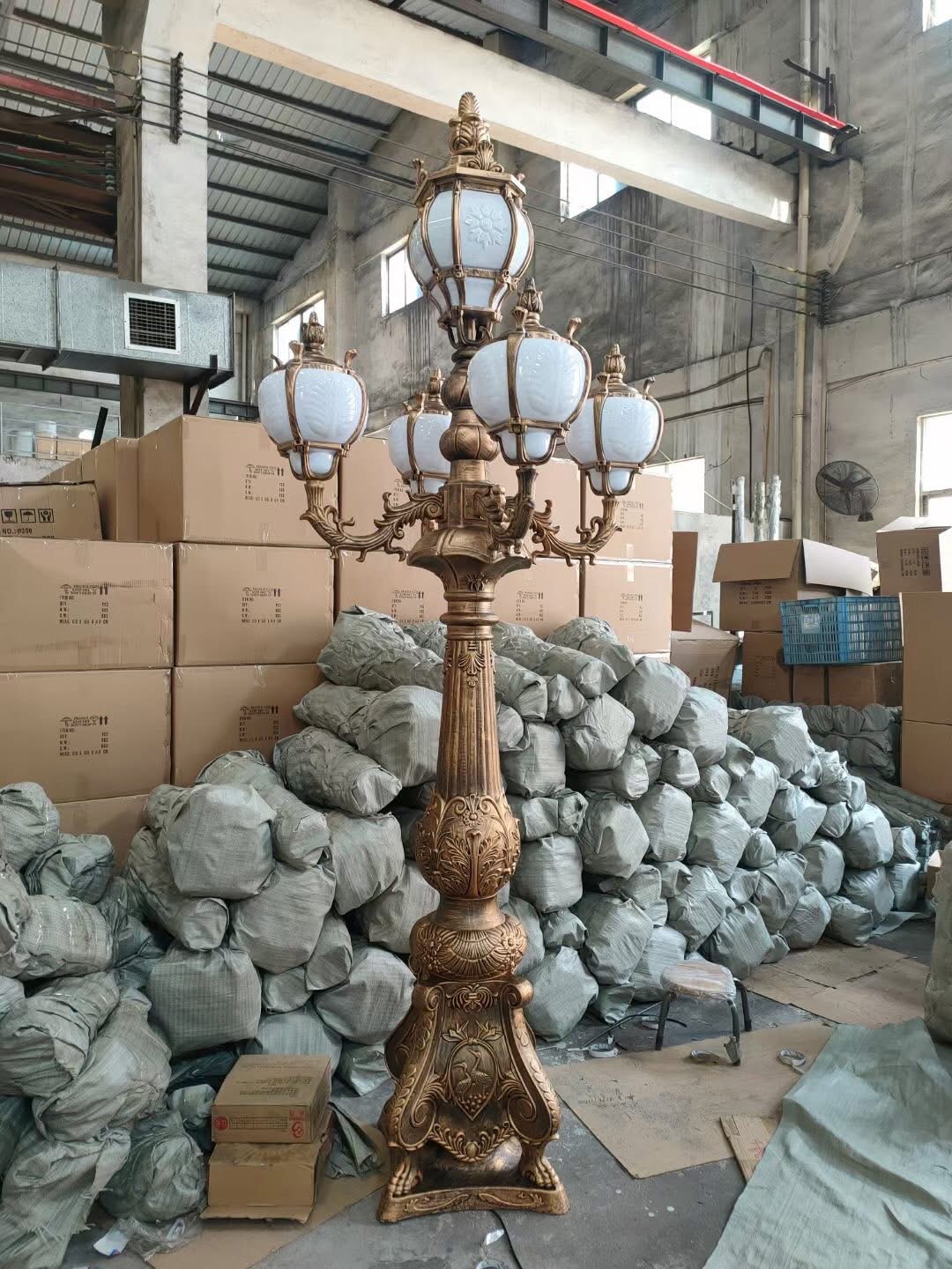 All-aluminum five-head garden lamp